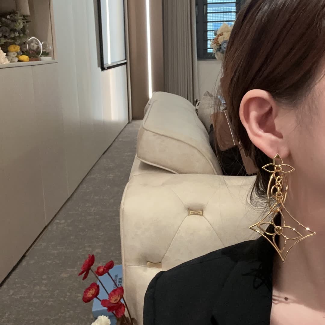 Louis Vuitton Gold Geometric Earrings Louis Vuitton Gold Geometric Earrings
